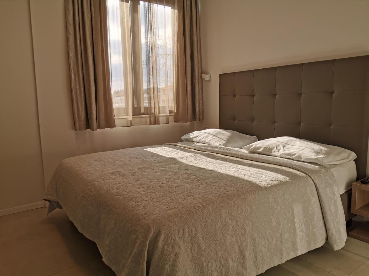 Luxury Rooms Pino 스플리트 외부 사진